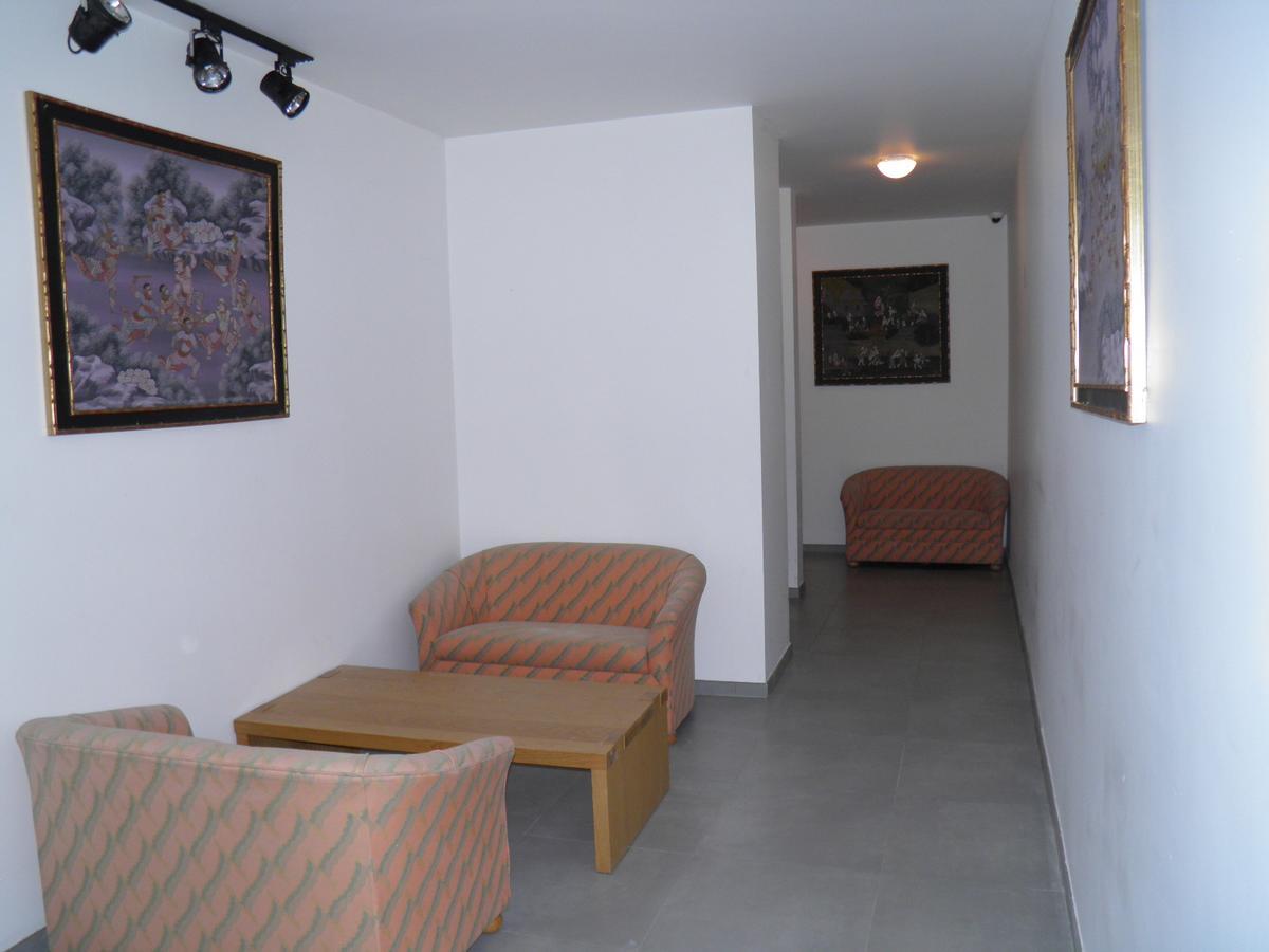 Holidays Apart-Hotel Anderlecht Bagian luar foto