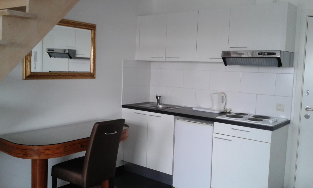 Holidays Apart-Hotel Anderlecht Bagian luar foto